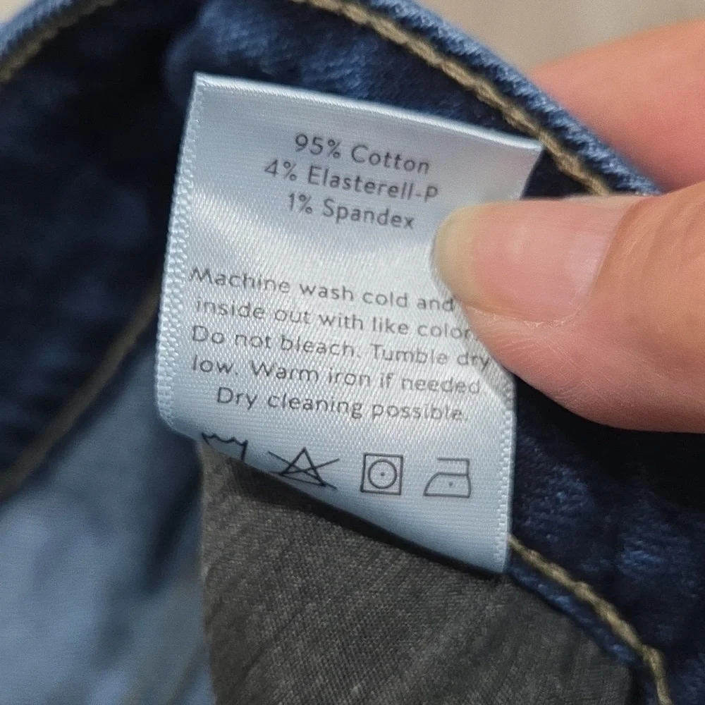 JBD Lola Slim Dark Wash, Raw Hem Jeans, Size 26 - Picture 7 of 7